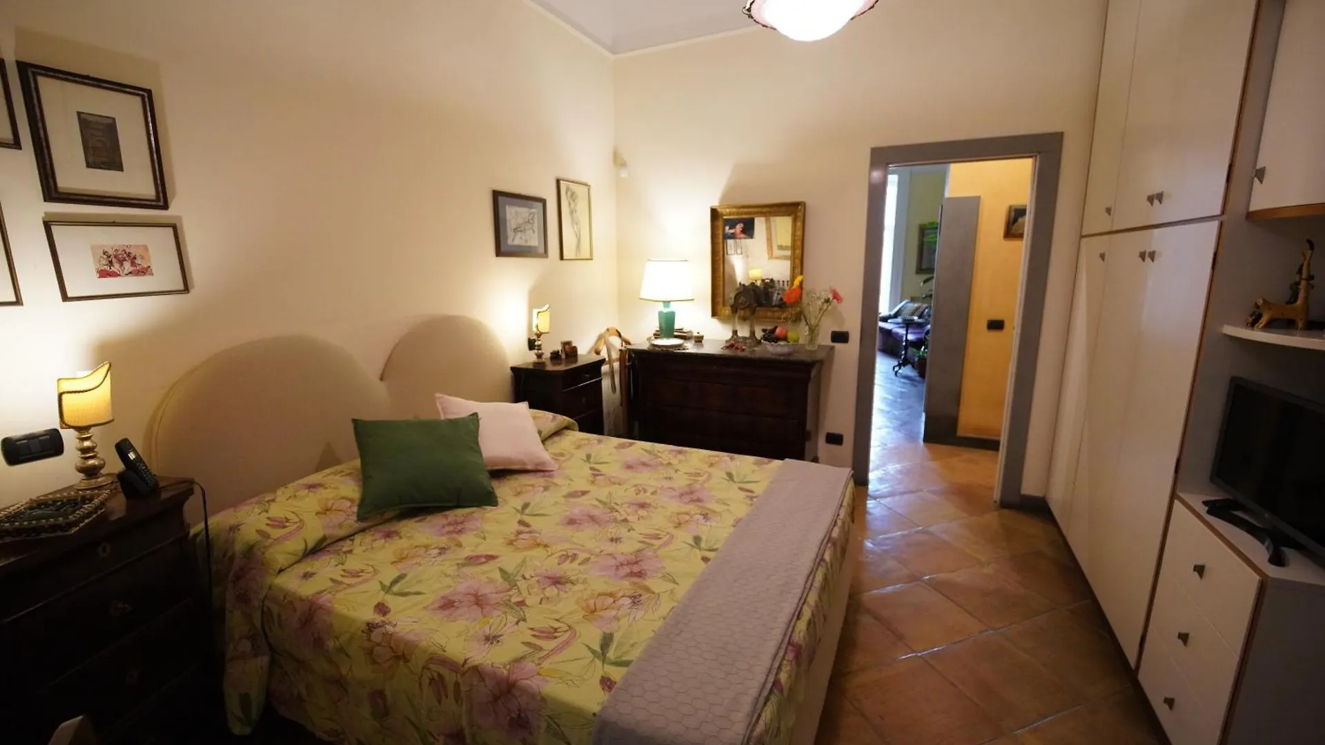 Residenza Suor Orsola Bed & Breakfast Naples Italy