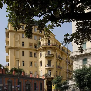 Hotel Pinto-storey, Nápoles