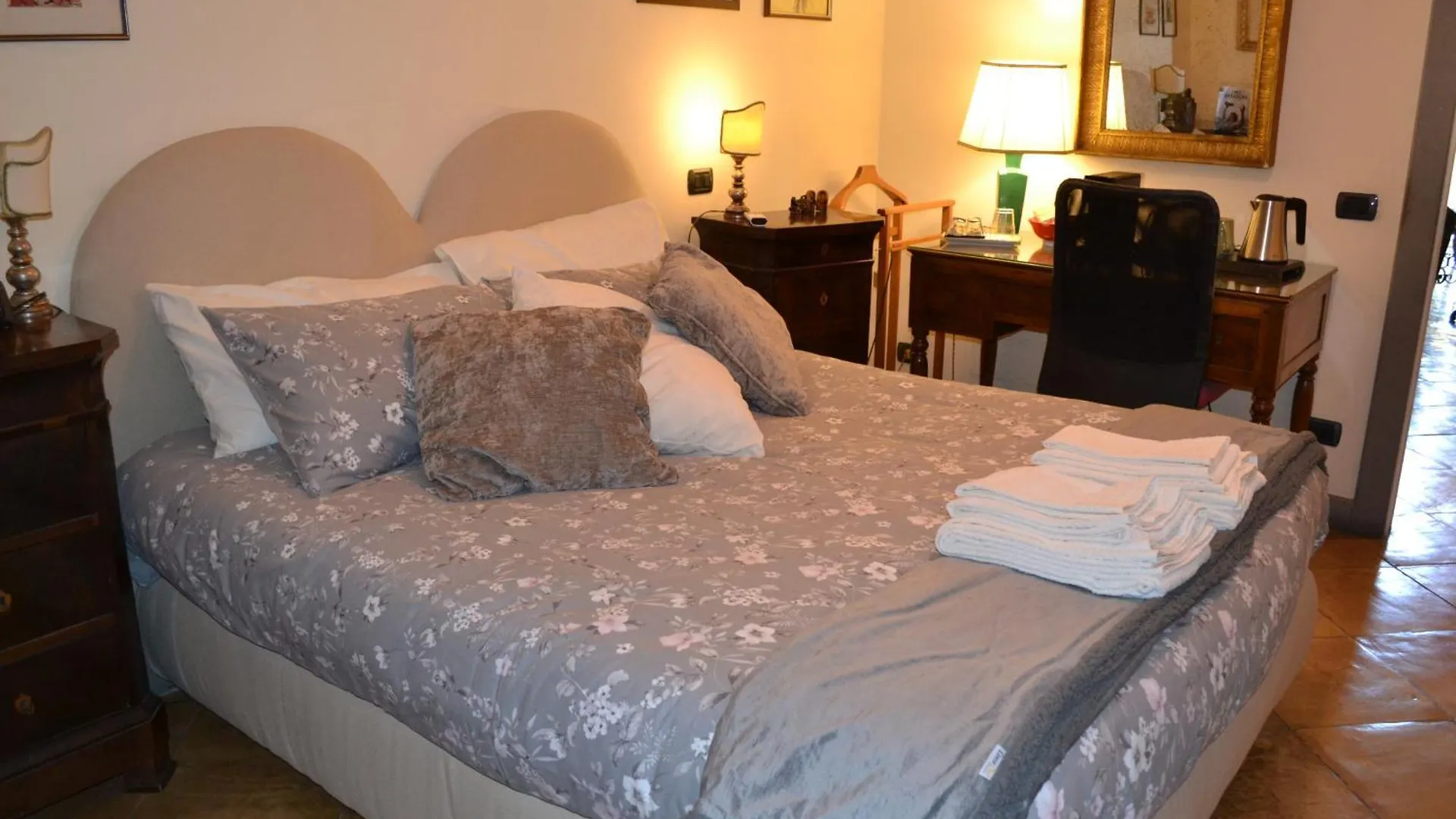 Residenza Suor Orsola Bed & Breakfast Naples 0*,  Italy